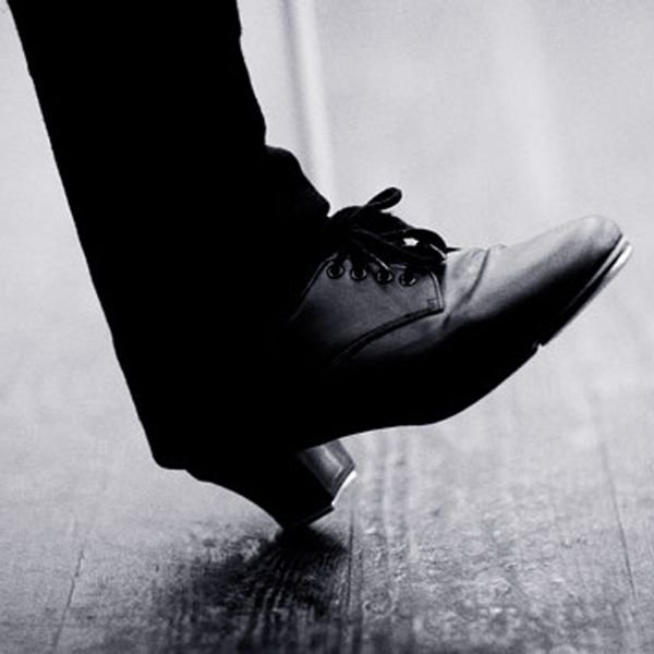 images/gallery/artwork-photoshoot/2014-tour-book-julian-broad/2014-tour-book-julian-broad-35.jpg